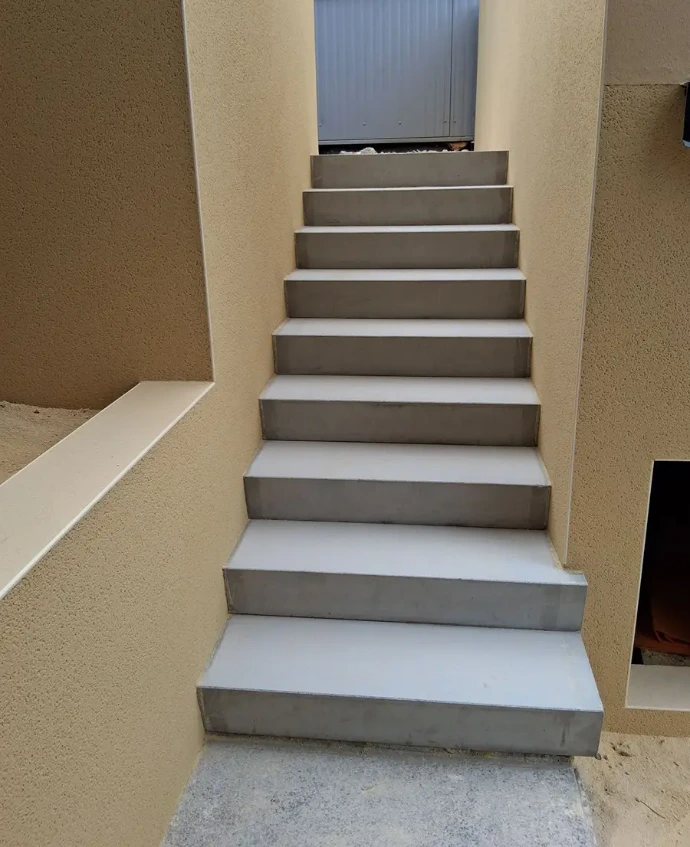 Realisation escalier béton à Decazeville